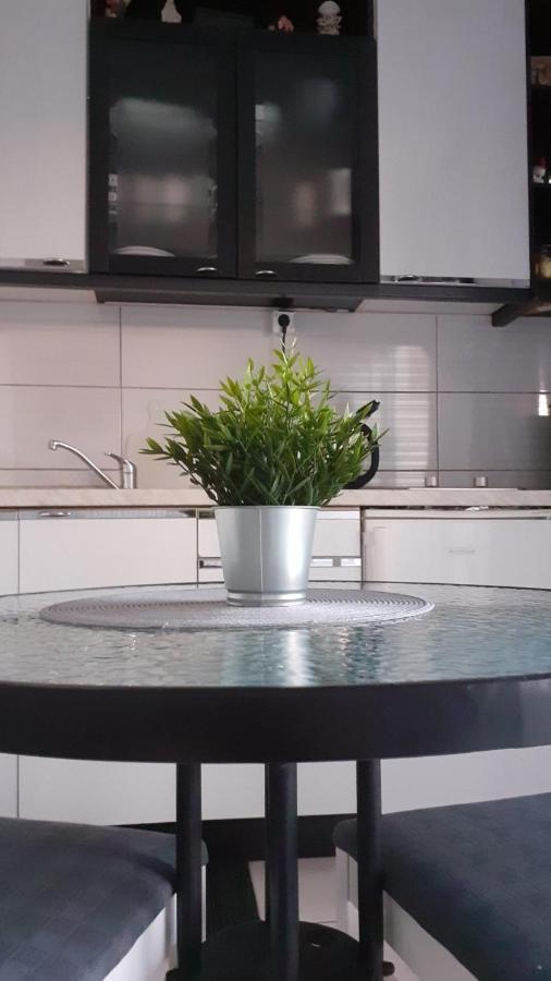 Apartment Viki Lozovac Luaran gambar