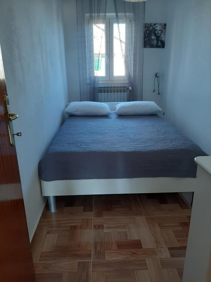 Apartment Viki Lozovac Luaran gambar