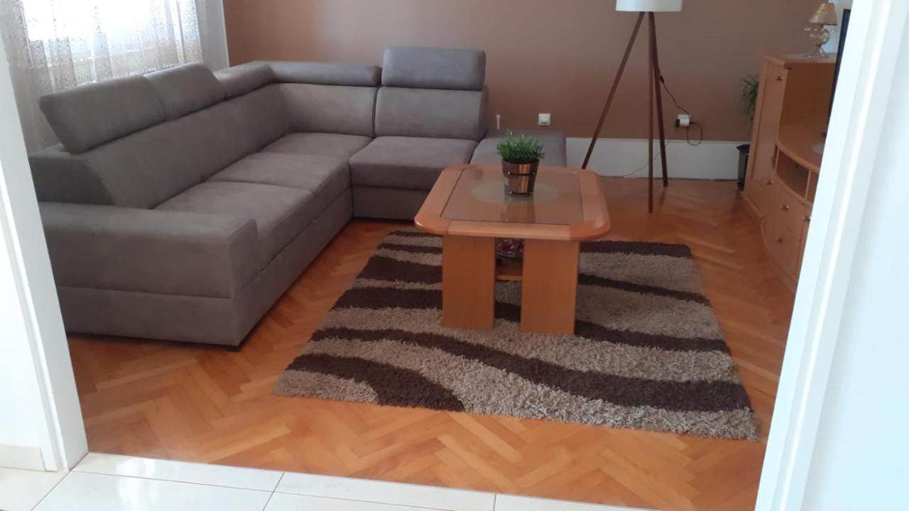 Apartment Viki Lozovac Luaran gambar