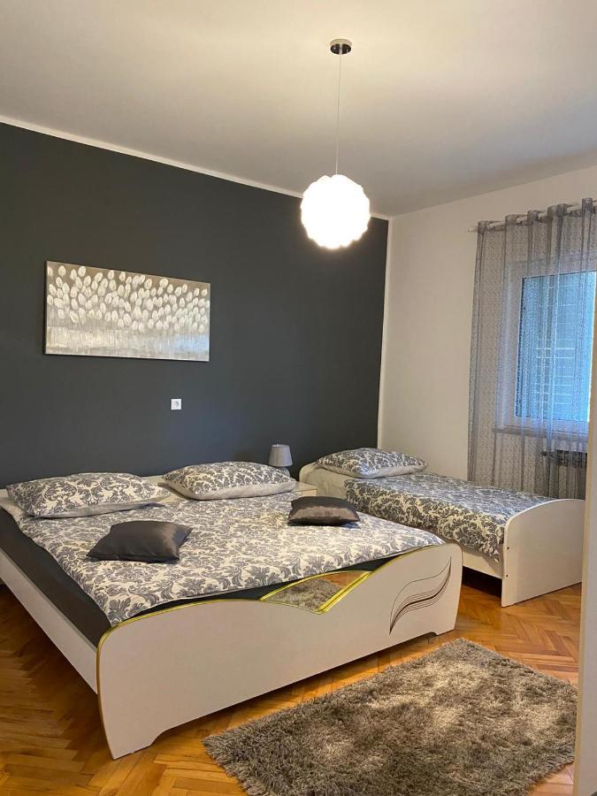Apartment Viki Lozovac Luaran gambar