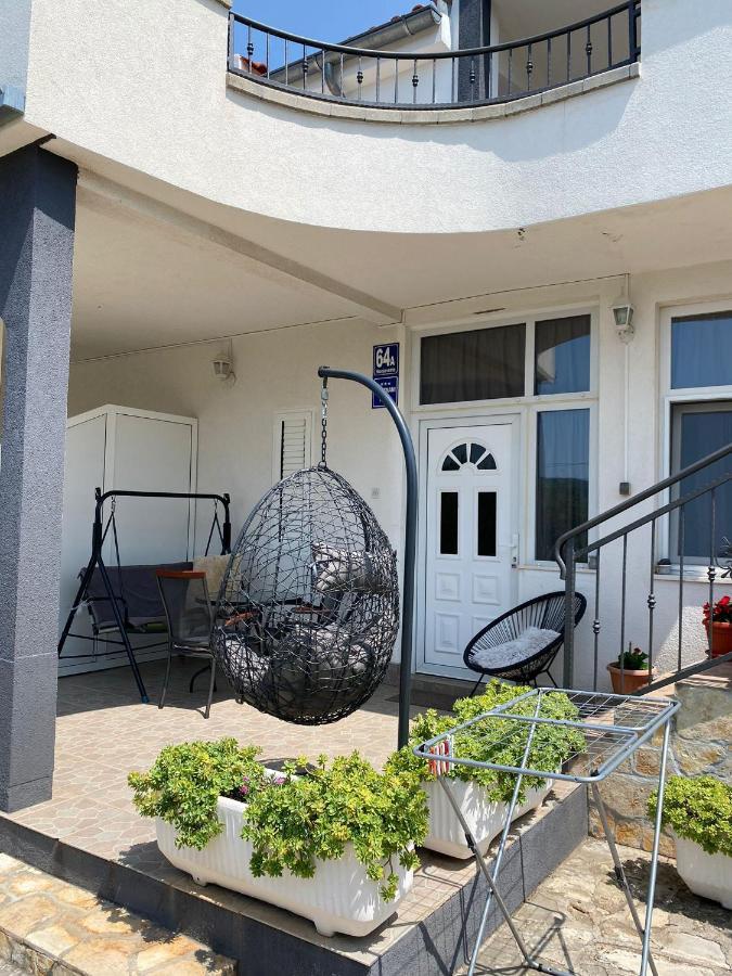 Apartment Viki Lozovac Luaran gambar