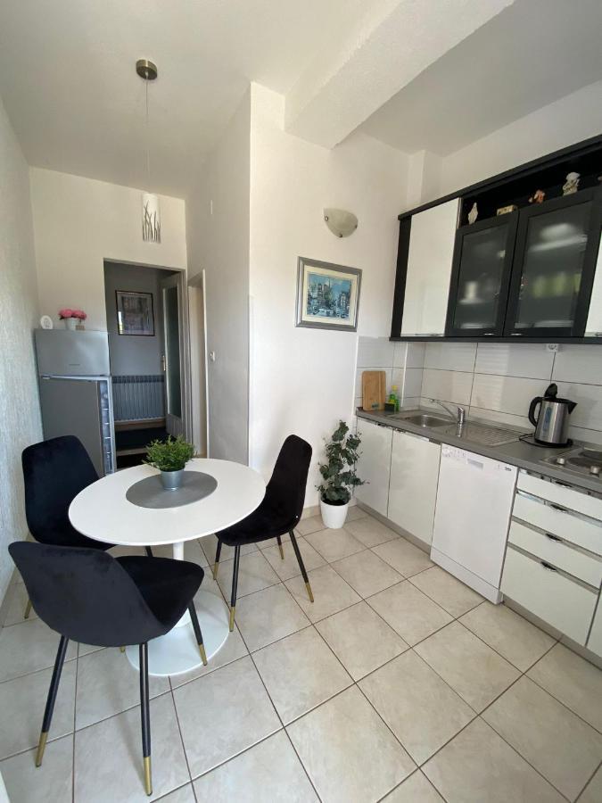 Apartment Viki Lozovac Luaran gambar