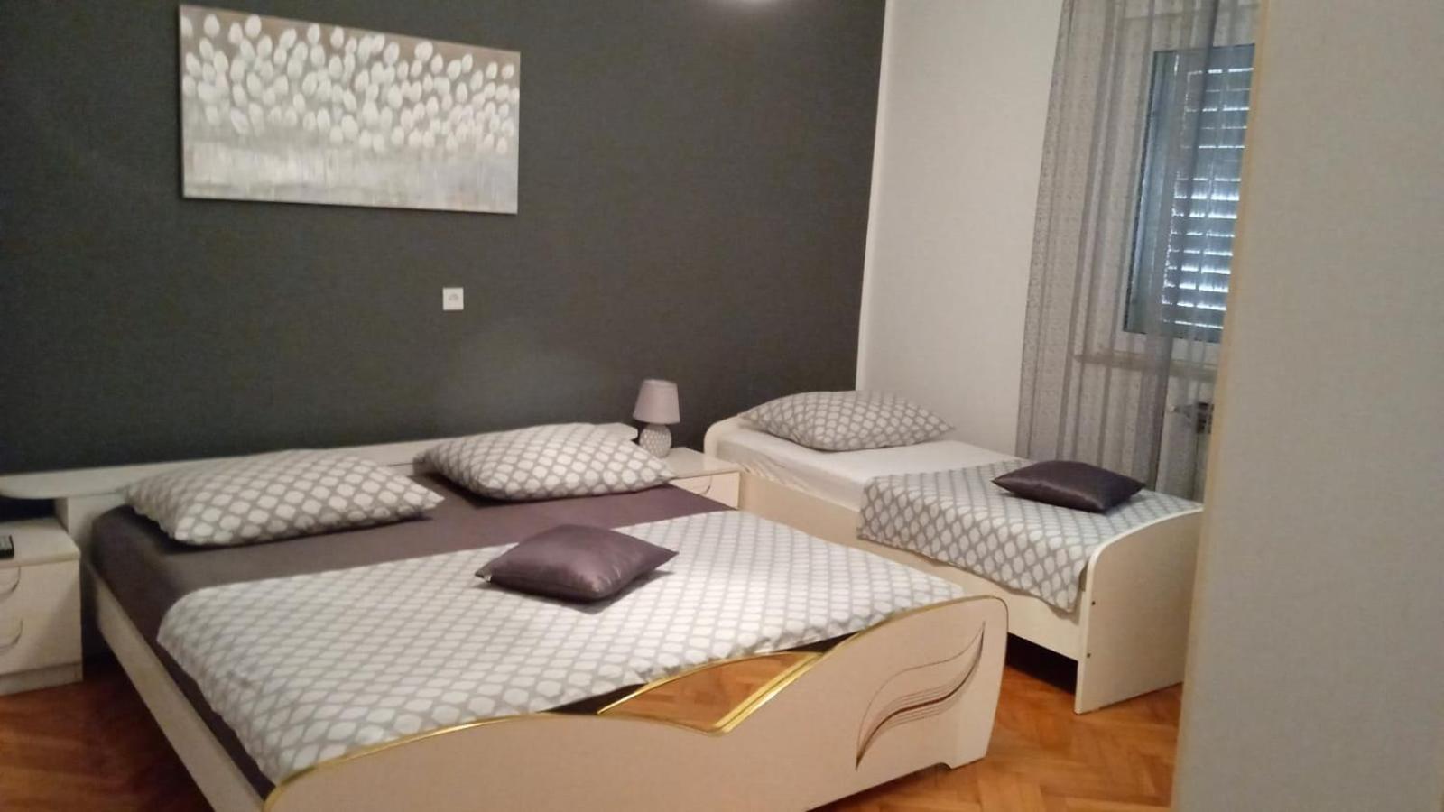 Apartment Viki Lozovac Luaran gambar