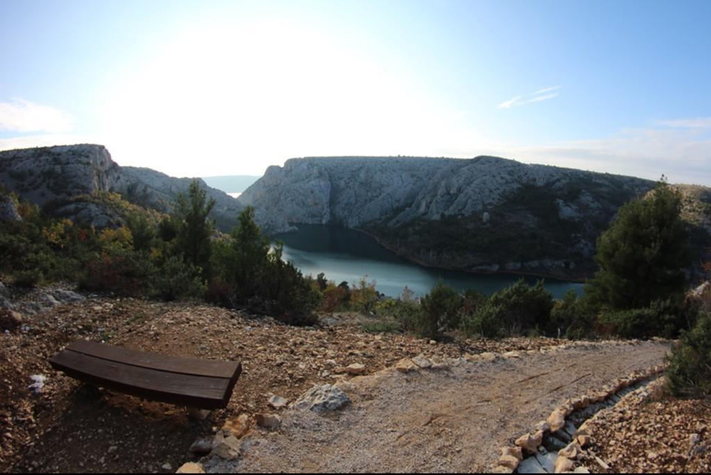 Apartment Viki Lozovac Luaran gambar